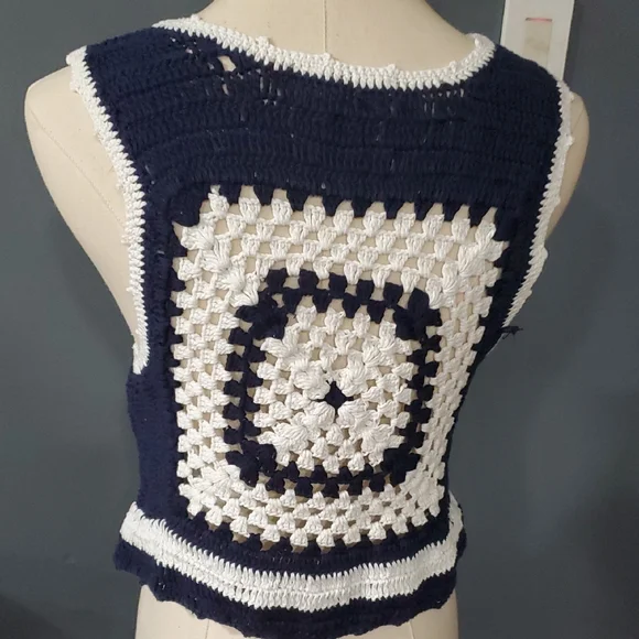Zara Dark Blue and White Coastal Crochet Crop Top - Picture 5 of 10